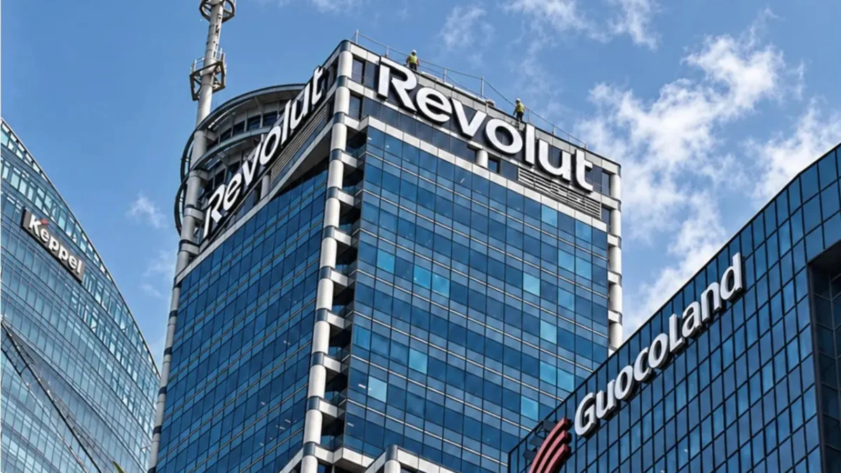 Revolut Bets Big on Singapore: A S$350 Million Strategic Expansion to Power Southeast Asian Ambitions